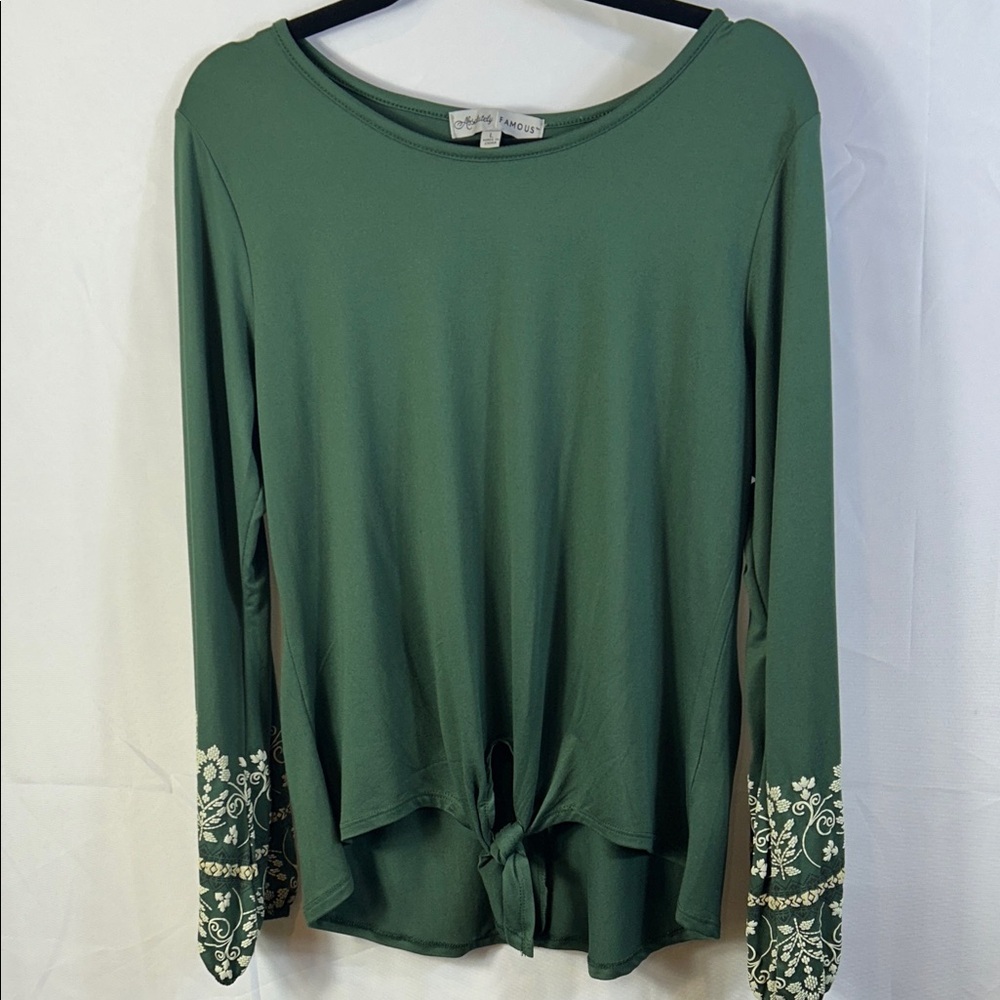 Absolutely Famous Green Long Sleeve Top Size Large Boho Cream Floral Sleeve